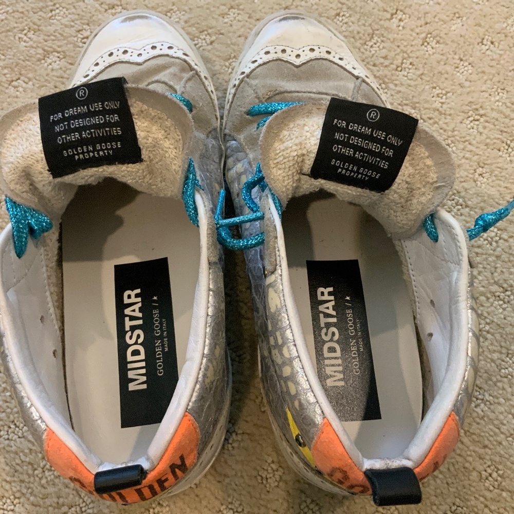 Golden Goose Gray and White Sneakers with Blue Laces - Picture 3 of 11